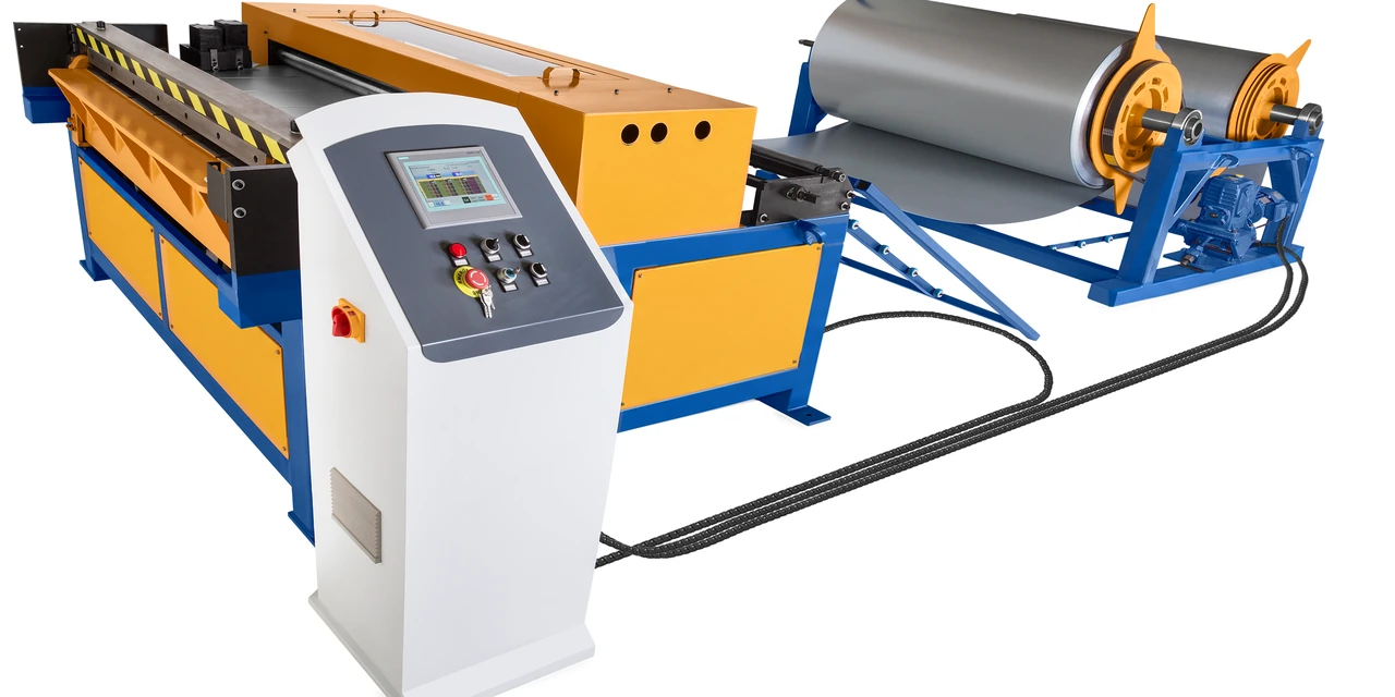 Linha de fabricação de dutos FD4C12 Refriweb com painel de comando e desbobinador